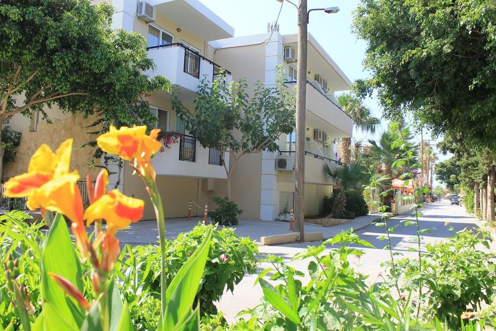 بلاتانيز Varvaras Diamond Hotel المظهر الخارجي الصورة