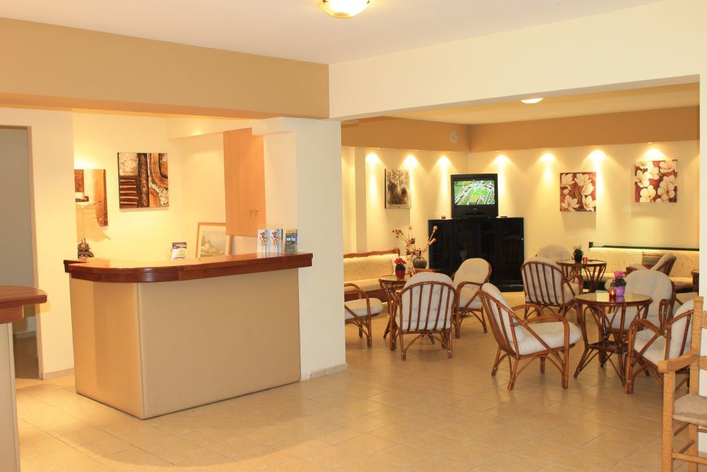 بلاتانيز Varvaras Diamond Hotel المظهر الخارجي الصورة